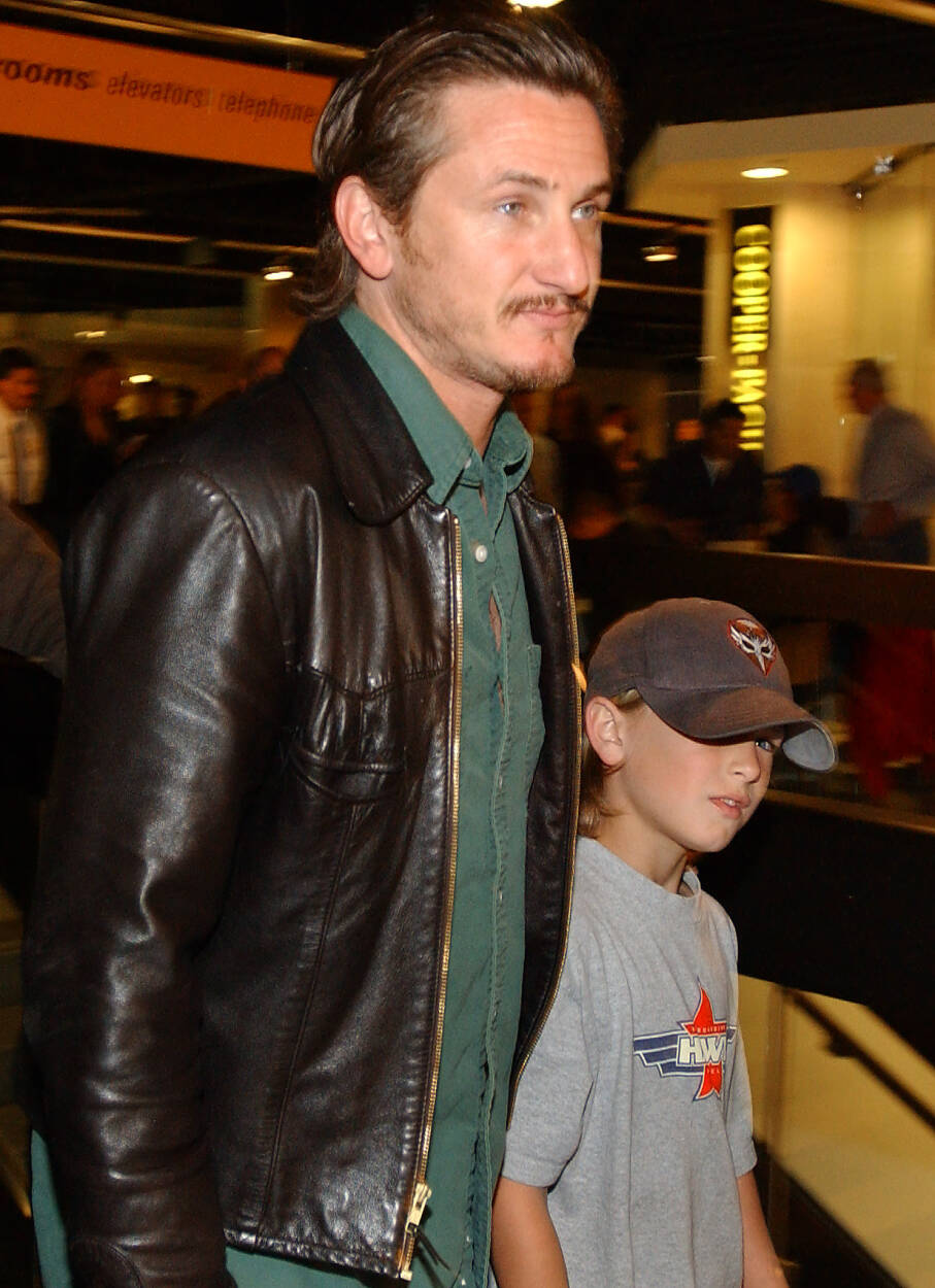 Syn Seana Penna wyjawił, że aktor był dla niego surowym ojcem. "Nie