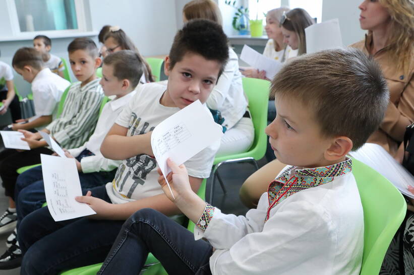 Українські діти у школі в Лодзі. Fot. PAP/Roman Zawistowski
