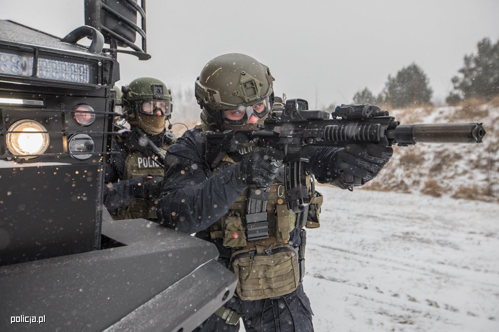 Policyjni antyterroryści, fot. policja.pl