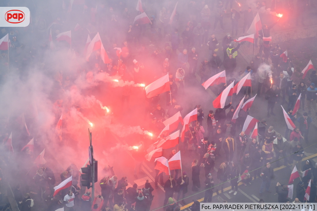 Marsz Niepodległości. Fot. PAP/Radek Pietruszka