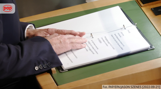 Fot. PAP/EPA/JASON SZENES