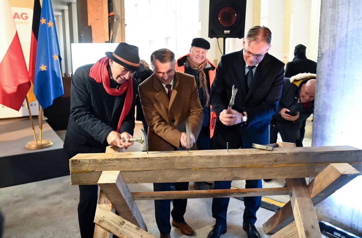 Dariusz Pawłoś, Andrzej Przyłębski, Arkadiusz Mularczyk, Fot. PAP/Marcin Bielecki