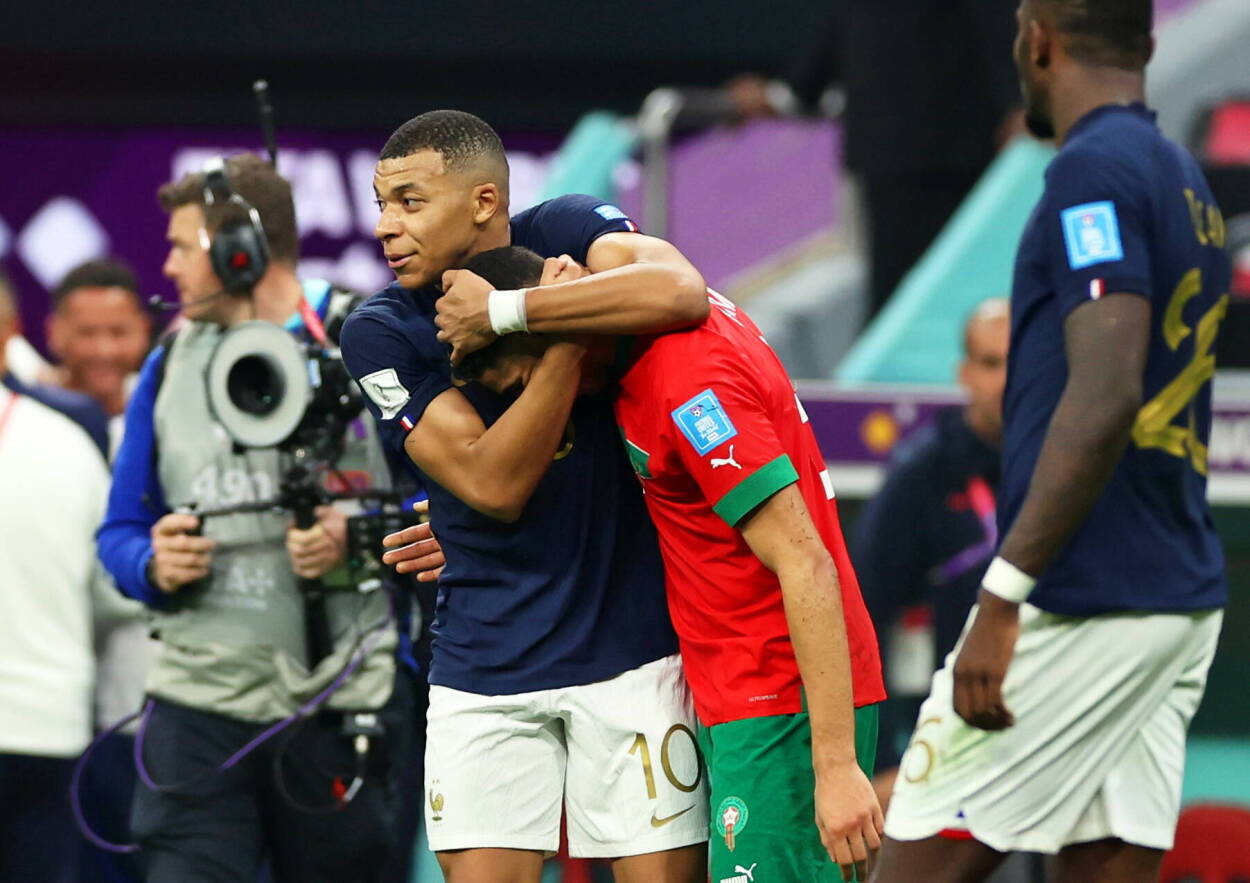 Kylian Mbappe i Achraf Hakimi, fot. PAP/EPA/Tolga Bozoglu