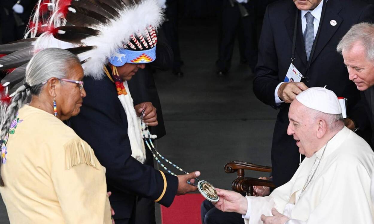 Fot. PAP/EPA/CIRO FUSCO