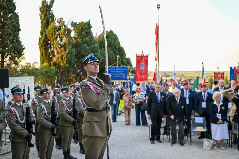 W Loreto upamiętniono w środę żołnierzy 2. Korpusu Polskiego, którzy 80 lat temu, walcząc z Niemcami, wyzwalali miasta włoskiej Marchii nad Adriatykiem. Fot. PAP/Przemysław Piątkowski