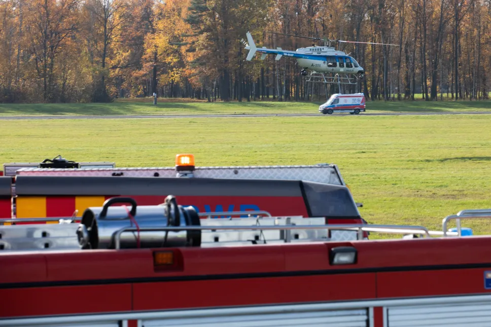  Ćwiczenia ratownicze NOKIA 25 na terenie Portu Lotniczego Wrocław. Fot. PAP/Krzysztof Ćwik
