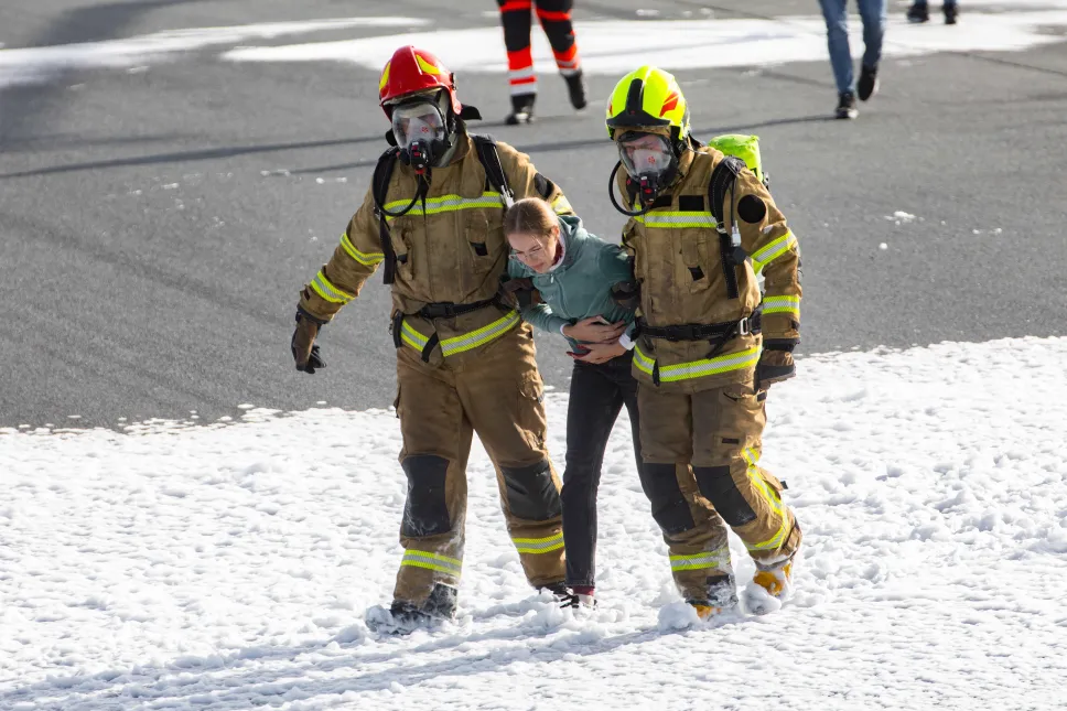  Ćwiczenia ratownicze NOKIA 25 na terenie Portu Lotniczego Wrocław. Fot. PAP/Krzysztof Ćwik