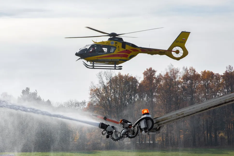  Ćwiczenia ratownicze NOKIA 25 na terenie Portu Lotniczego Wrocław. Fot. PAP/Krzysztof Ćwik