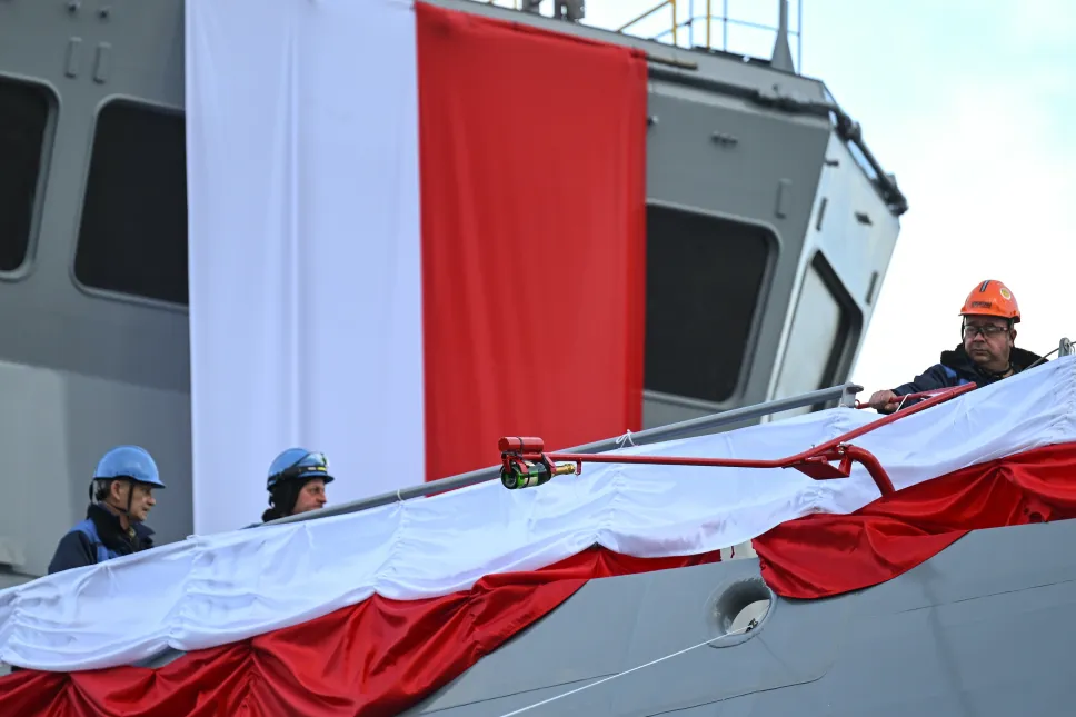 Uroczystość wodowania i chrztu szóstego z serii niszczyciela min typu Kormoran II w siedzibie Stoczni Remontowa Shipbuilding S.A. w Gdańsku. Fot.PAP/Adam Warżawa