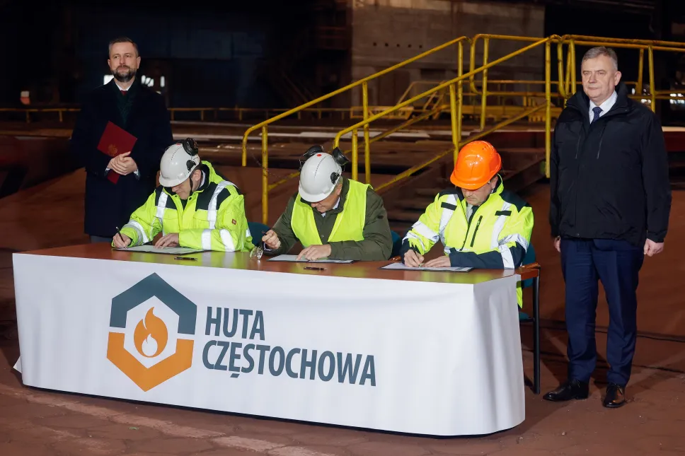 MON nabyło Hutę Częstochowa. Fot. PAP/Waldemar Deska