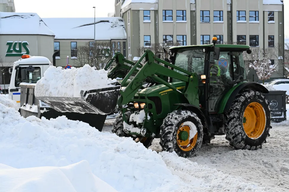 Śnieg na ulicach Słupska Fot. PAP/Piotr Kowala