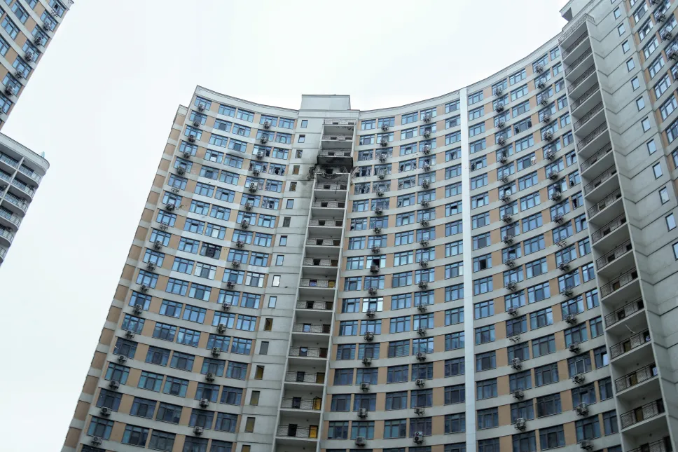 Zniszczenia spowodowane rosyjskim atakiem w Odessie. Fot. PAP/Alena Solomonova