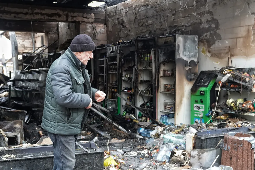 Zniszczenia spowodowane rosyjskim atakiem w Odessie. Fot. PAP/Alena Solomonova