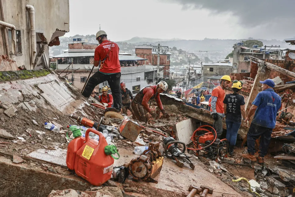 Zniszczenia po powodziach w Brazylii. Fot. PAP/EPA/Andre Coelho