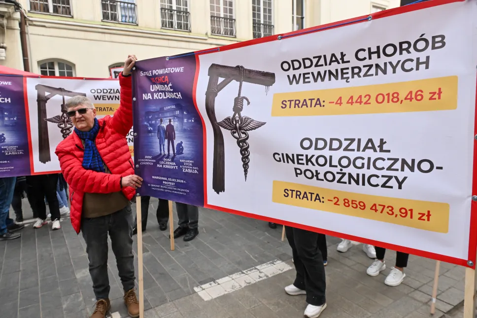 Protest przed Ministerstwem Zdrowia Fot. PAP/Piotr Nowak