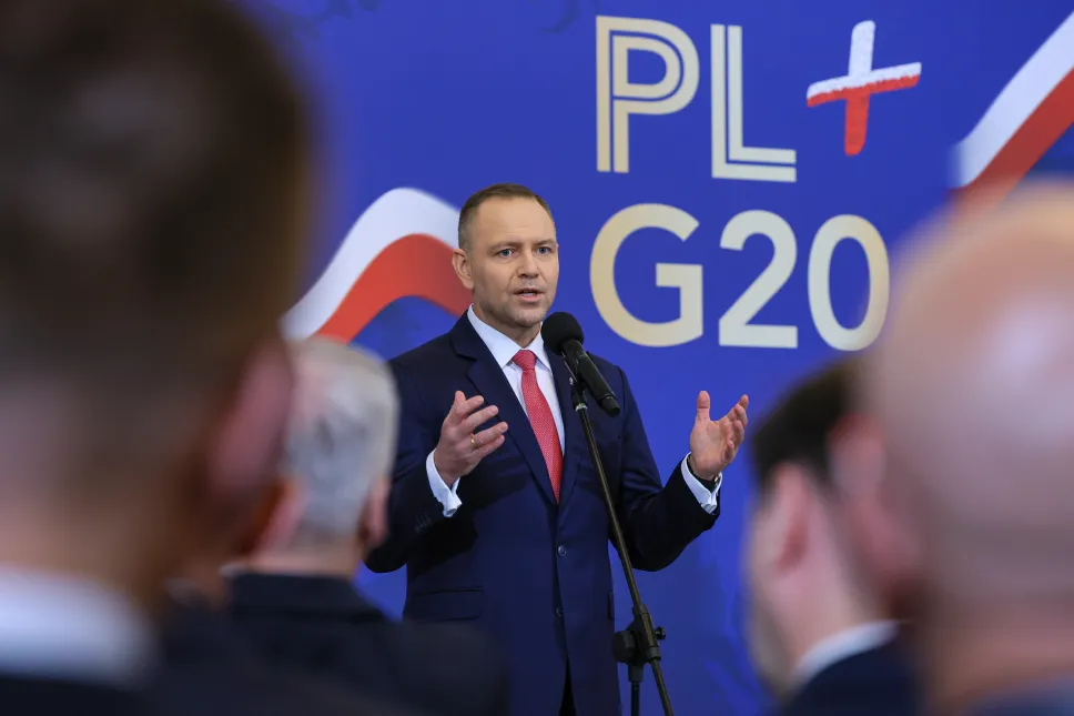 Prezydent Karol Nawrocki z członkami nowo powołanej Rady ds. Biznesu. Fot. PAP/Paweł Supernak 