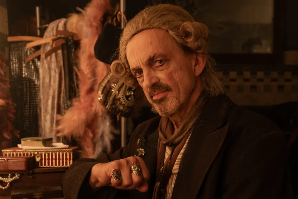 Zdjęcia z filmu "Piekło kobiet" - Jacek Koman. Fot. Warner Bros. Discovery/materiały prasowe