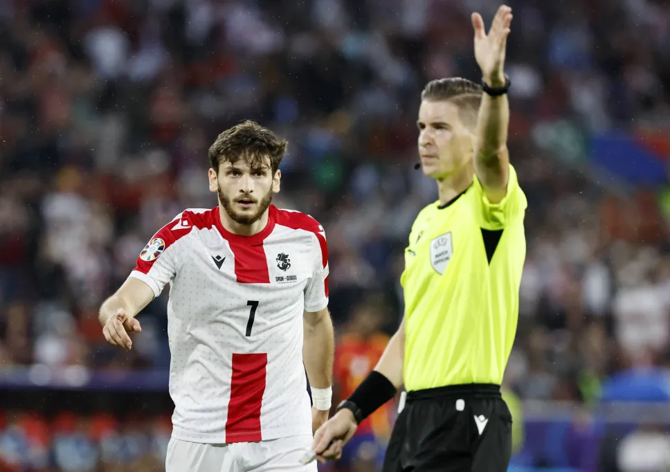 Khvicha Kvaratskhelia. Fot. PAP/EPA/ROBERT GHEMENT