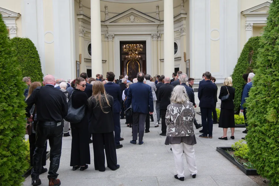 Uroczystości pogrzebowe Andrzeja Olechowskiego w kościele św. Anny w warszawskim Wilanowie Fot. PAP/Rafał Guz