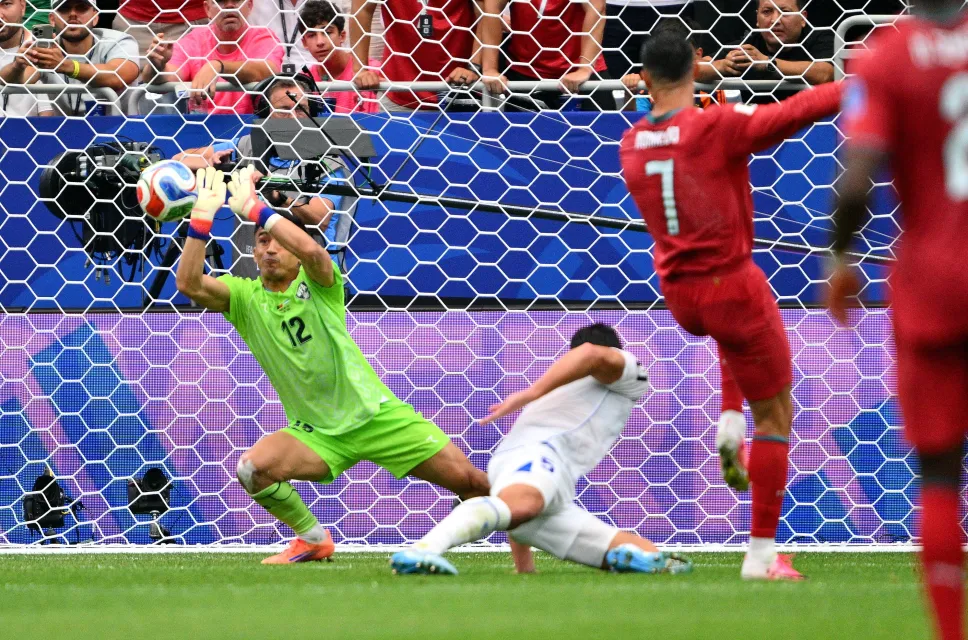 Cristiano Ronaldo. Fot. PAP/EPA/MIGUEL A. LOPES