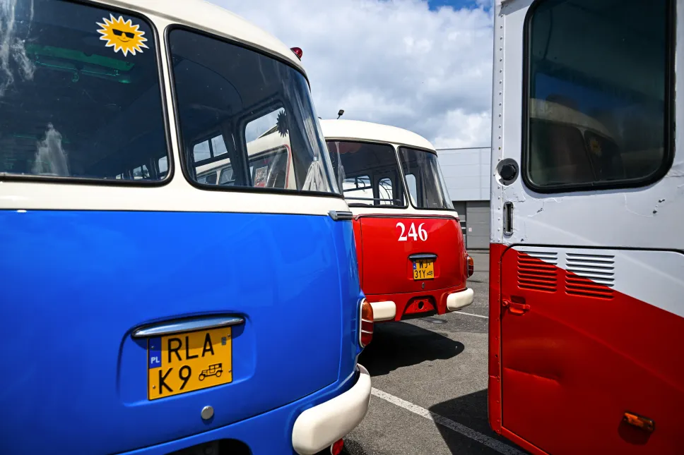II Zlot Zabytkowych Autobusów w Rzeszowie. Fot. PAP/Darek Delmanowicz