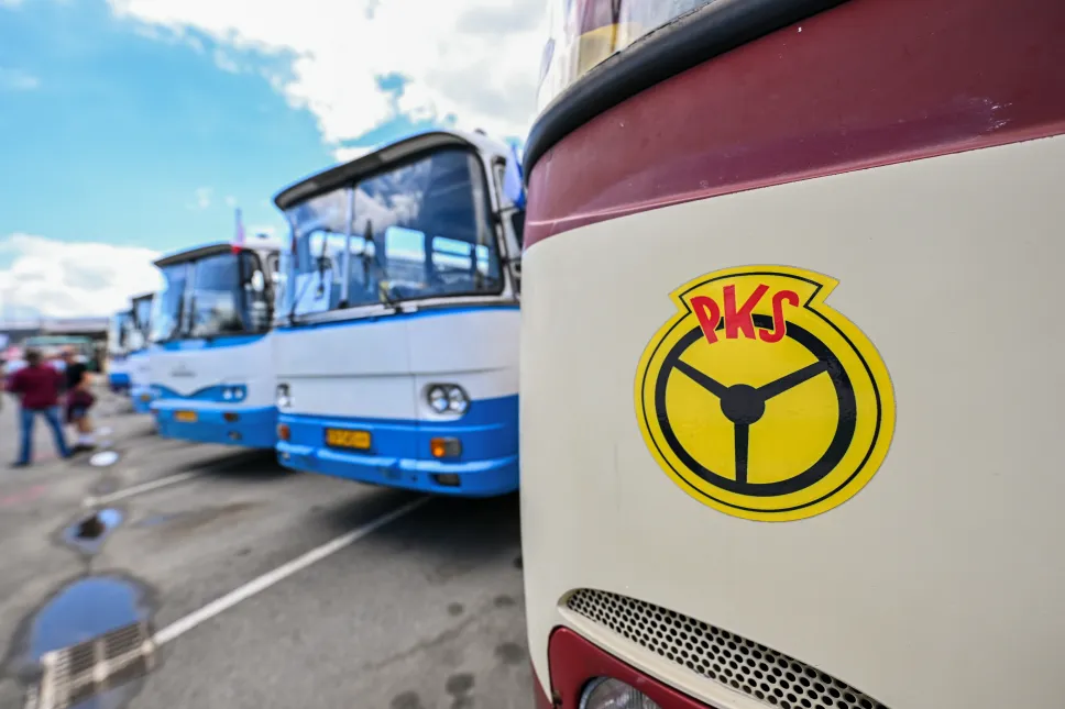 II Zlot Zabytkowych Autobusów w Rzeszowie. Fot. PAP/Darek Delmanowicz