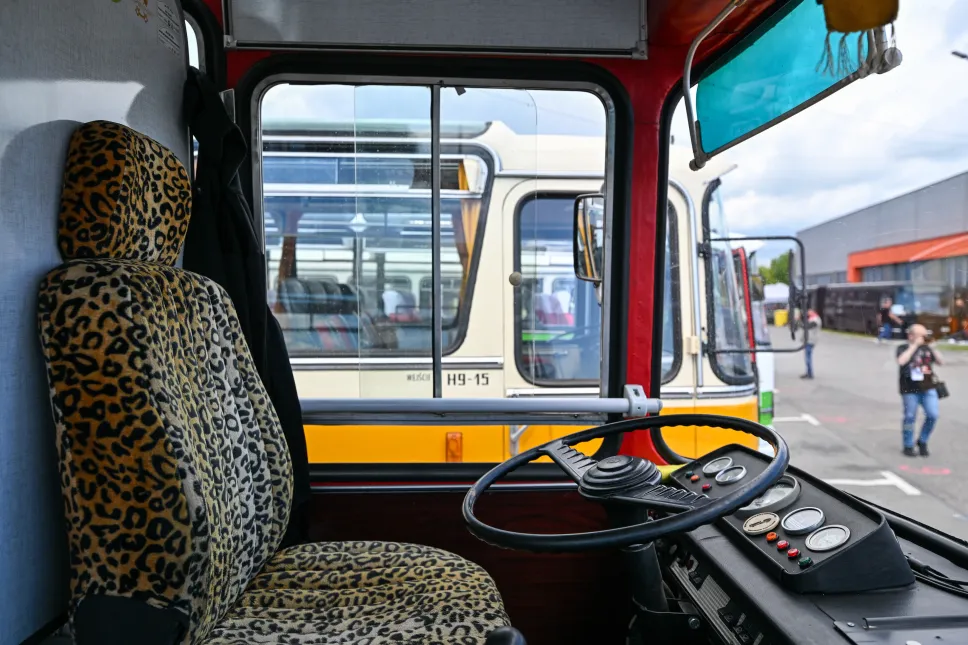 II Zlot Zabytkowych Autobusów w Rzeszowie. Fot. PAP/Darek Delmanowicz