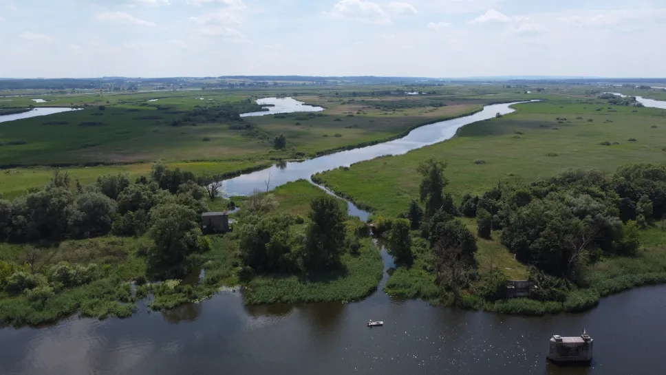 Tramwaj wodny na trasie Szczecin - Gartz. Fot. PAP/Marcin Bielecki