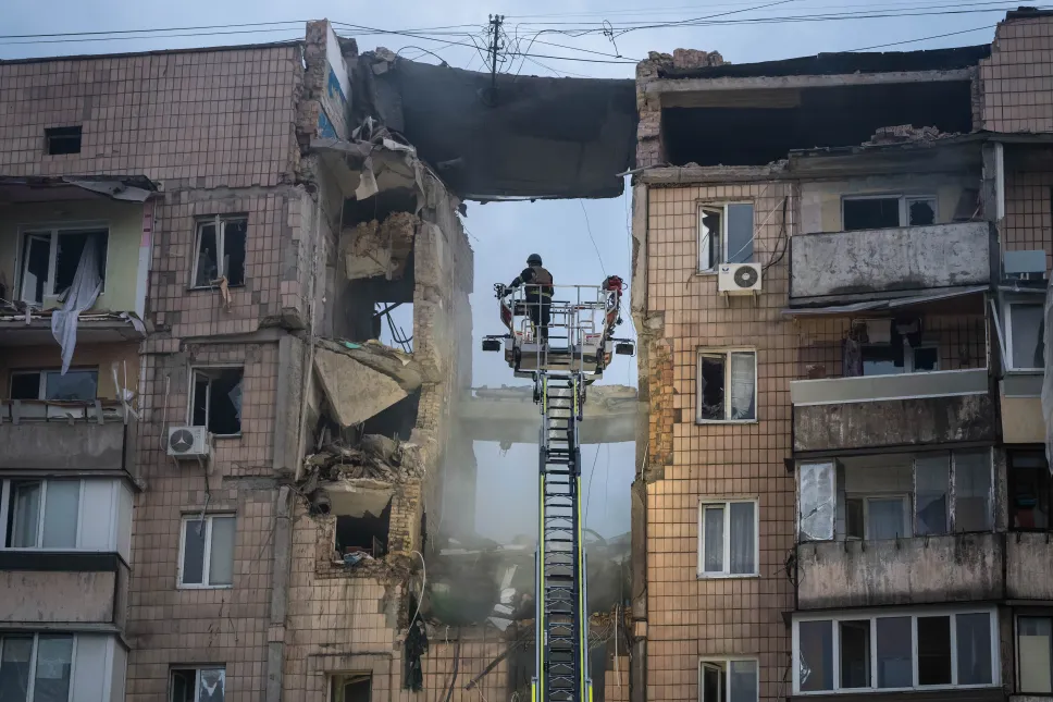 Kijów po rosyjskim ataku. Fot. PAP/Vladyslav Musiienko