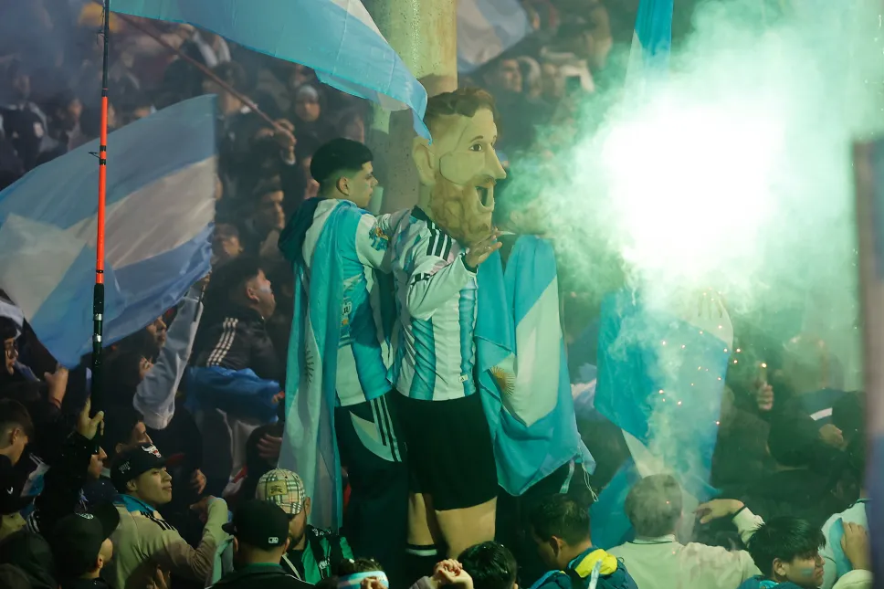 Fani drużyny argentyńskiej Fot. PAP/EPA/JUAN IGNACIO RONCORONI