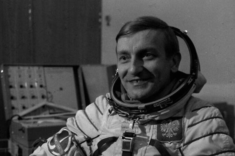 Kosmonauta, jako pierwszy i jedyny Polak odbył lot w kosmos. Fot. PAP
