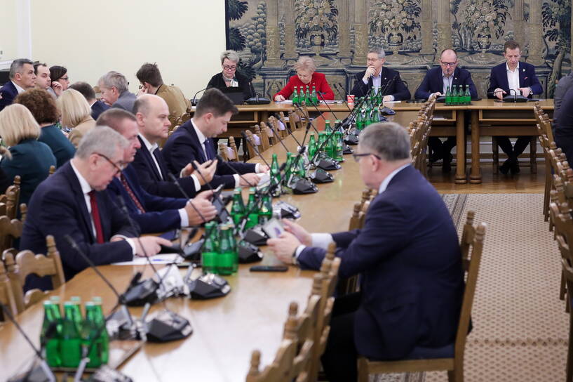 Posiedzenie Komisji Finansów Publicznych, fot. PAP/Tomasz Gzell