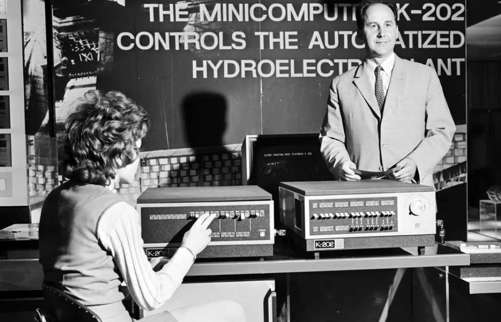 Jacek Karpinski at the presentation of the groundbreaking K-202. Venue unknown PAP/Leszek Surowiec 