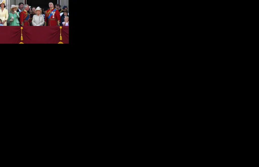 Brytyjska królowa Elżbieta II i członkowie rodziny królewskiej Fot. PAP/EPA / NEIL HALL