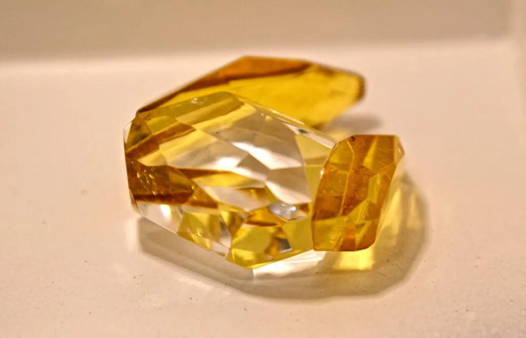  Wystawa bursztynu w Skarbnicy Wioski Rybackiej w Chłopach. Fot. PAP/Marcin Bielecki