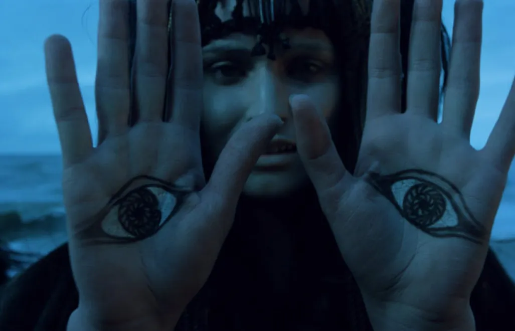 Kadr z filmu "Na srebrnym globie"