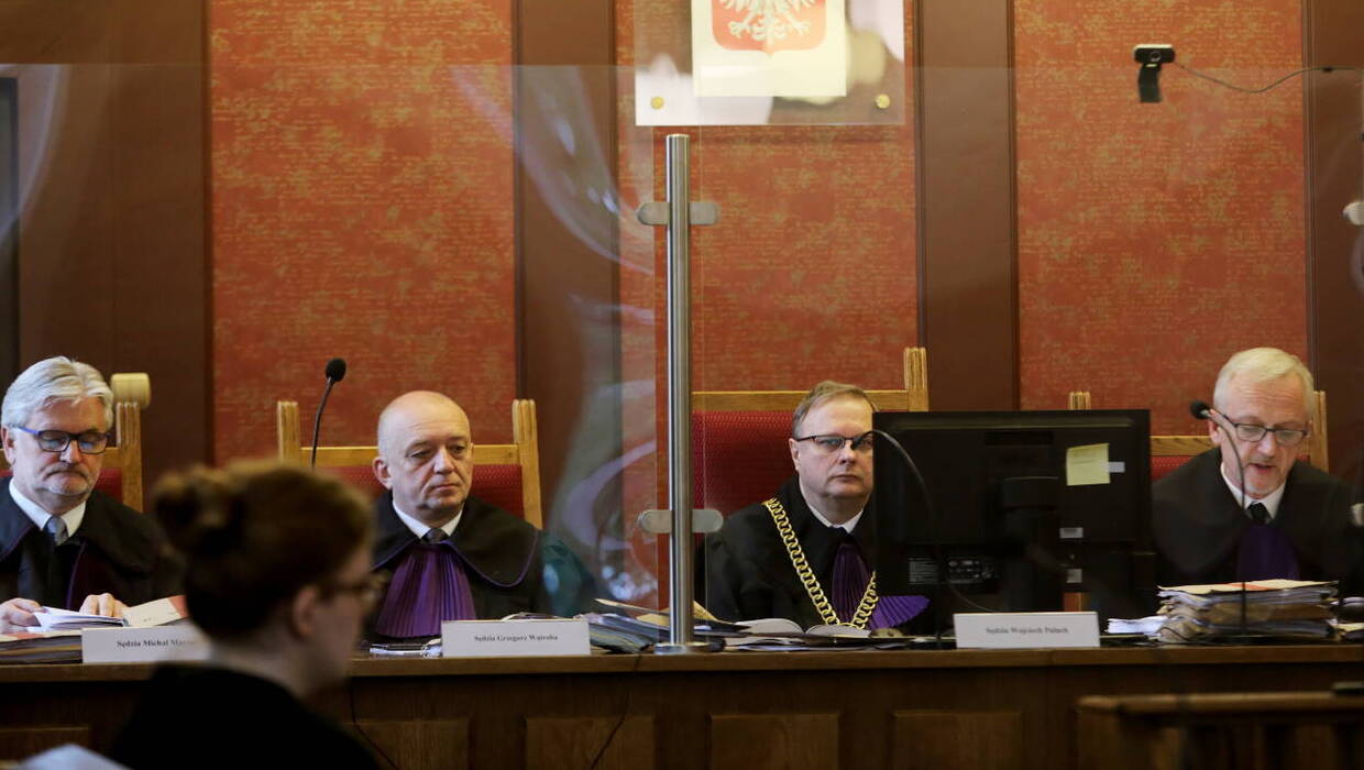 Sędziowie na sali rozpraw Sądu Apelacyjnego w Katowicach podczas rozprawy w procesie Piotra Sz. Fot. PAP/Tomasz Wiktor