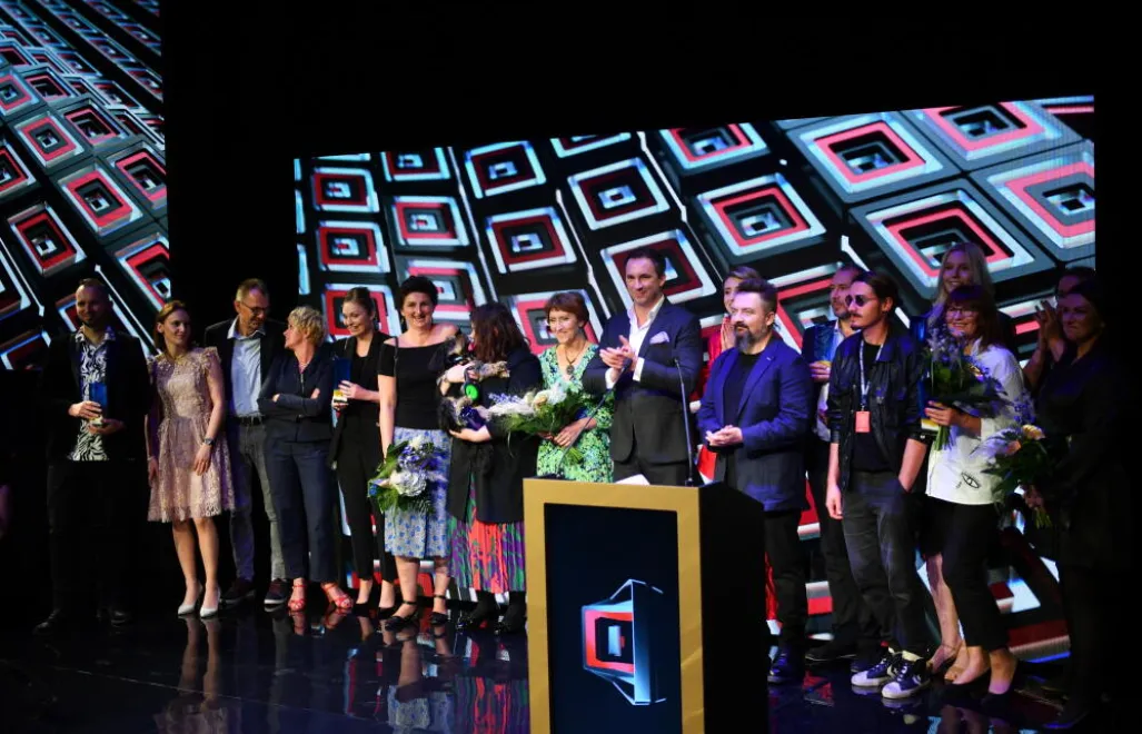  Laureaci nagród Polskiego Instytutu Sztuki Filmowej podczas gali wręczenia nagród w trzecim dniu 47. Festiwalu Polskich Filmów Fabularnych w Gdyni. Fot. PAP/Adam Warżawa