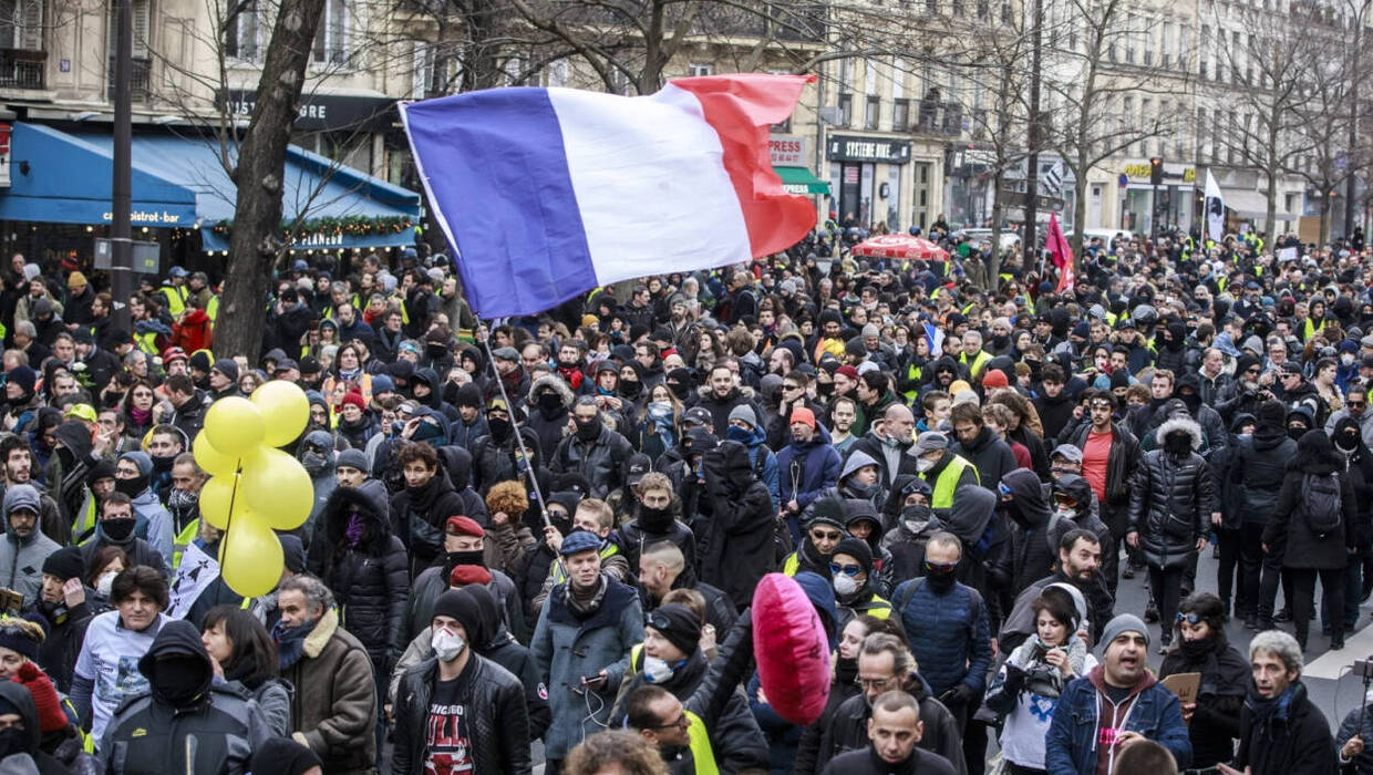 Według danych francuskiego wywiadu, cytowanego przez serwis informacyjny France Inter, kilkaset tysięcy demonstrantów planuje przemarsze w całym kraju. Fot. PAP/EPA/CHRISTOPHE PETIT TESSON (zdjęcie ilustracyjne)