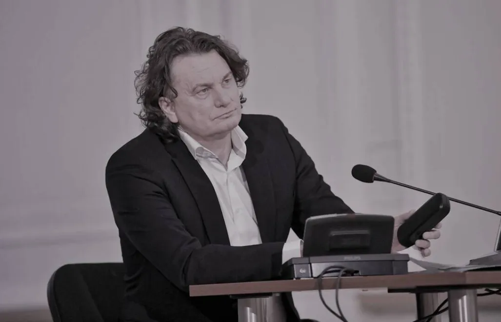 Mecenas Robert Nowaczyk przed komisją reprywatyzacyjną. Fot. PAP/Marcin Obara