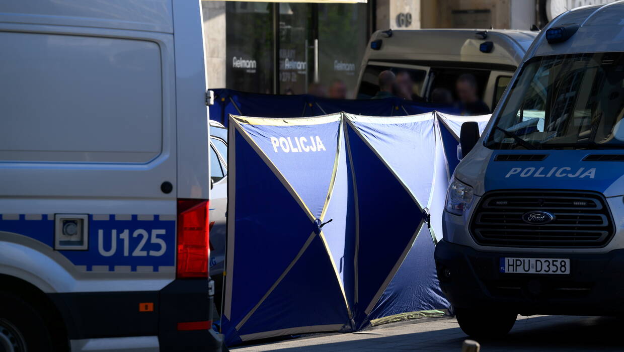 Policja na miejscu strzelaniny w okolicy jednego z hoteli przy ulicy Święty Marcin w Poznaniu, fot. Jakub Kaczmarczyk