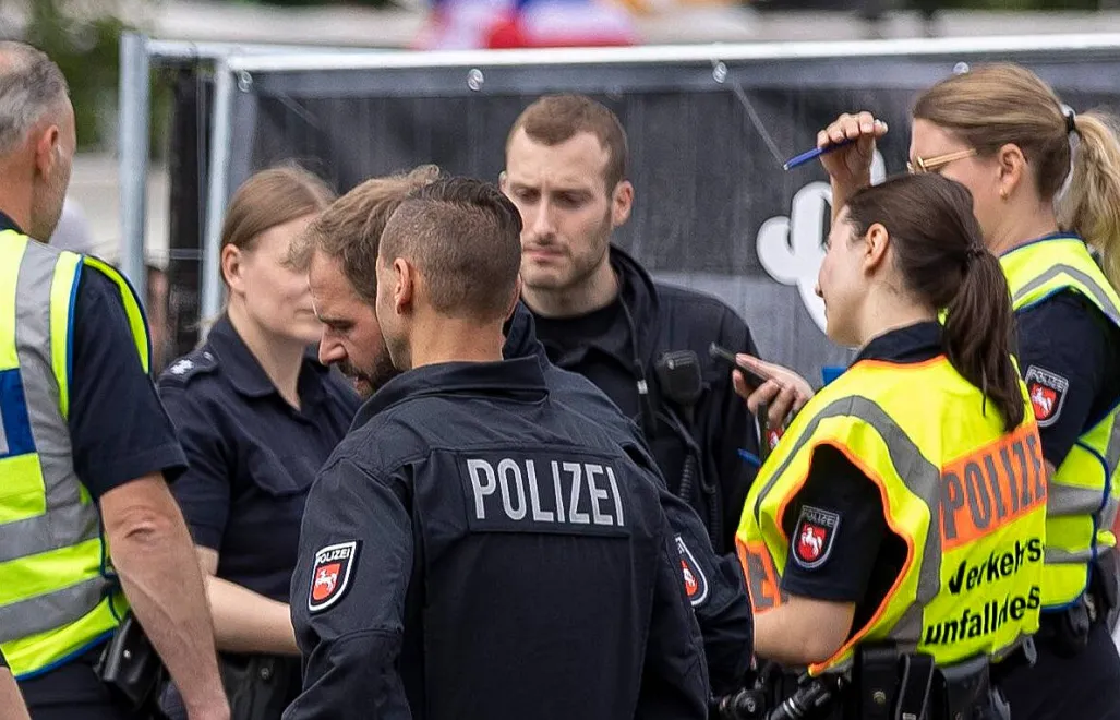 Funkcjonariusze niemieckiej policji Fot. Moritz Frankenberg/PAP/DPA