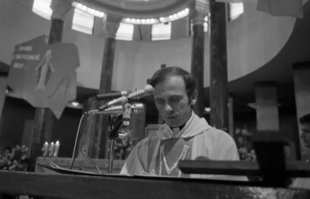 Bł. ks. Jerzy Popiełuszko Fot. PAP/G. Rogiński