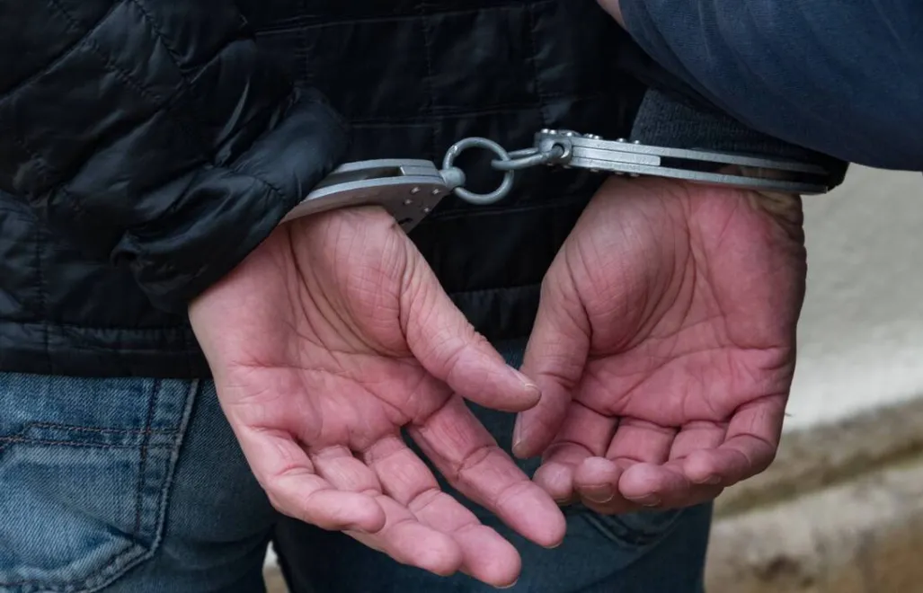 Prok. Łukasz Wawrzyniak poinformował PAP, że sąd na wniosek śledczych tymczasowo aresztował Olgierda M. Fot. PAP/ABACA/Beracassat Eric zdjęcie ilustracyjne