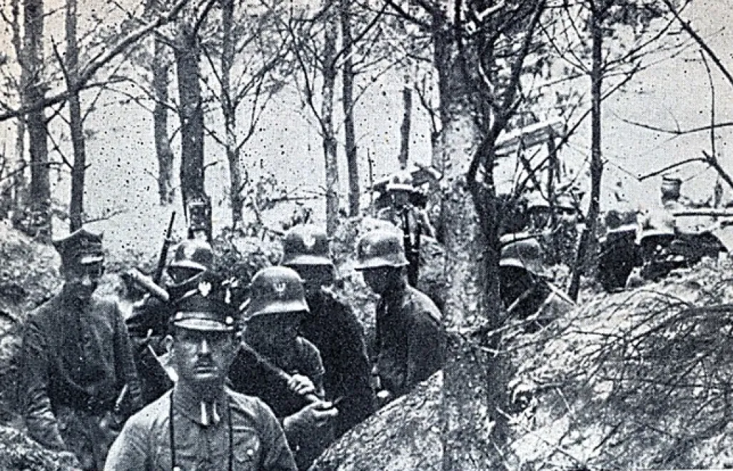 Powstańcy wielkopolscy w okopach. Fot. domena publiczna