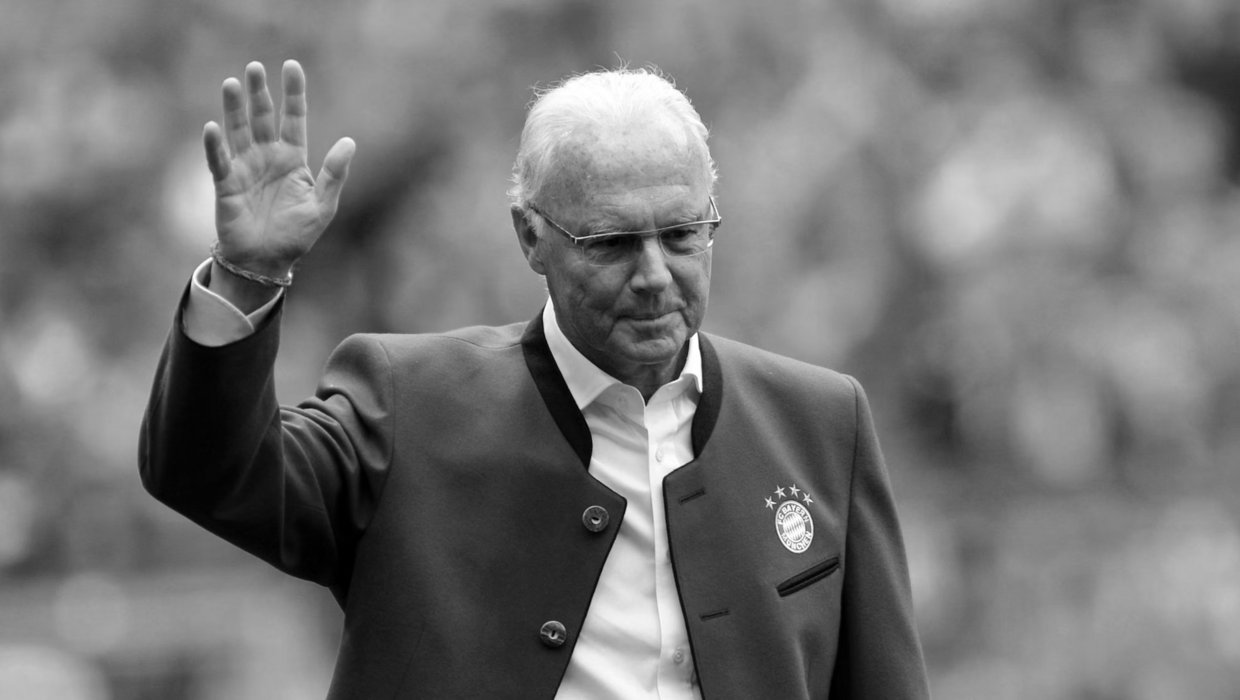 Były niemiecki piłkarz oraz trener, Franz Beckenbauer, fot. twitter.com, screenshot/@disclosetv
