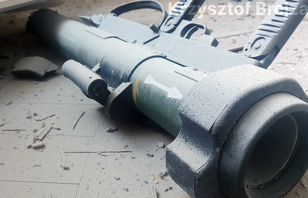 Granatnik, który wybuchł w KGP Fot. X/Krzysztof Brejza