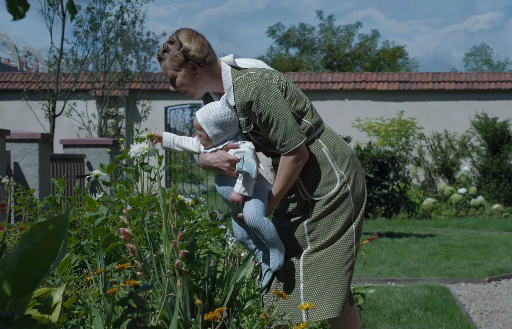 Kadr z filmu "Strefa interesów". Fot. Gutek Film