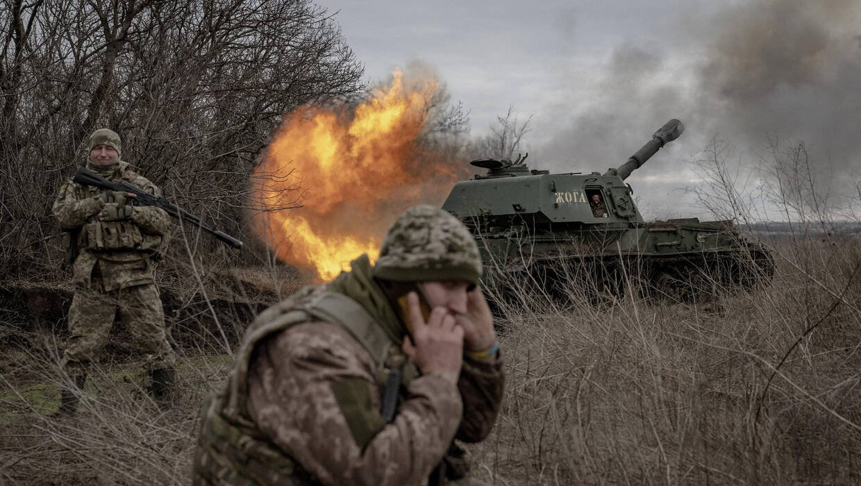 Ukraińscy żołnierze na froncie w pobliżu Doniecka, fot. PAP/AA/Abaca