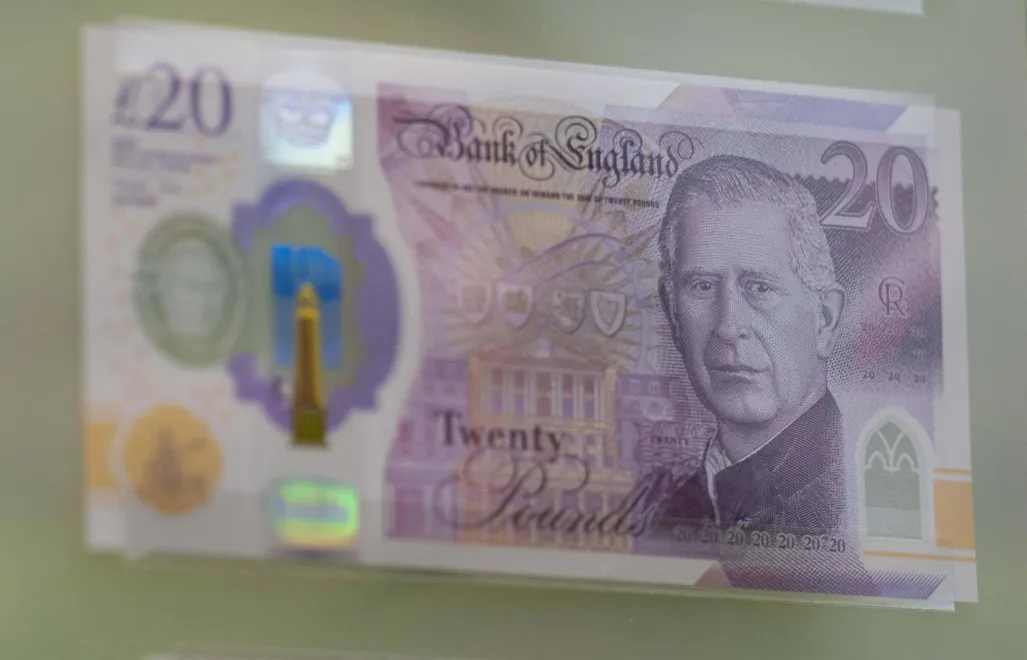 Banknot z wizerunkiem Króla Karola III, fot. PAP/AA/ABACA